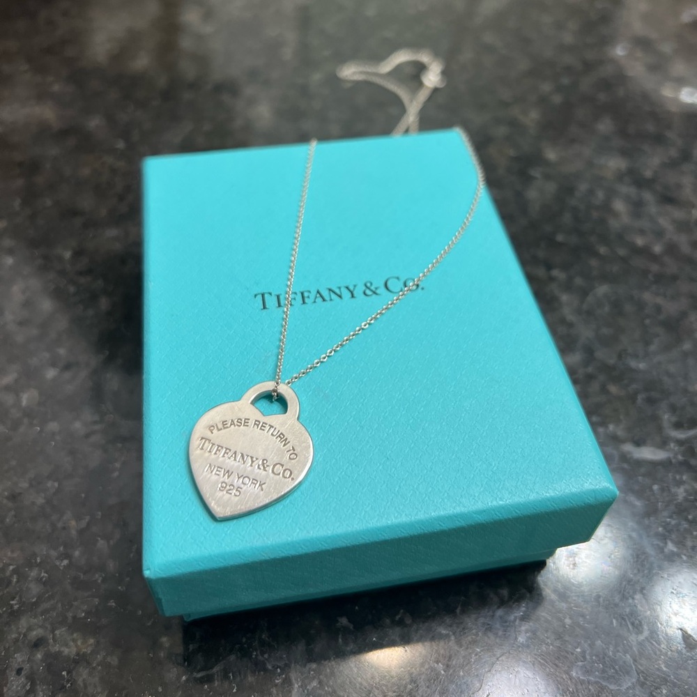 Return to Tiffany Heart Tag Pendant, Medium